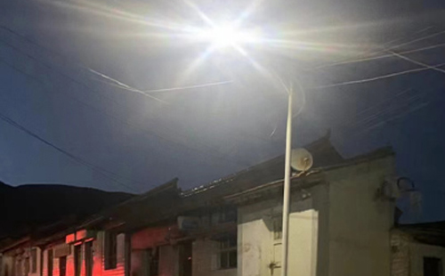 农村院子里最适合的庆阳太阳能路灯亮度与安装要点